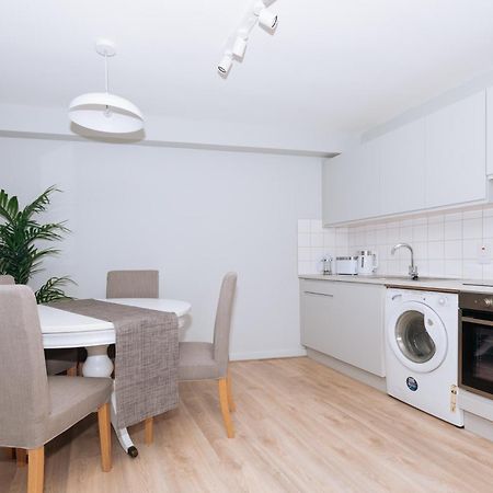 ダブリンRelaxing 1Bd Flat With A Roof Terrace - Portobelloアパートメント エクステリア 写真