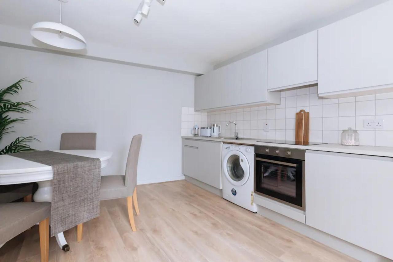 ダブリンRelaxing 1Bd Flat With A Roof Terrace - Portobelloアパートメント エクステリア 写真