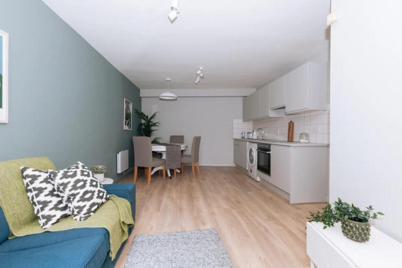ダブリンRelaxing 1Bd Flat With A Roof Terrace - Portobelloアパートメント エクステリア 写真