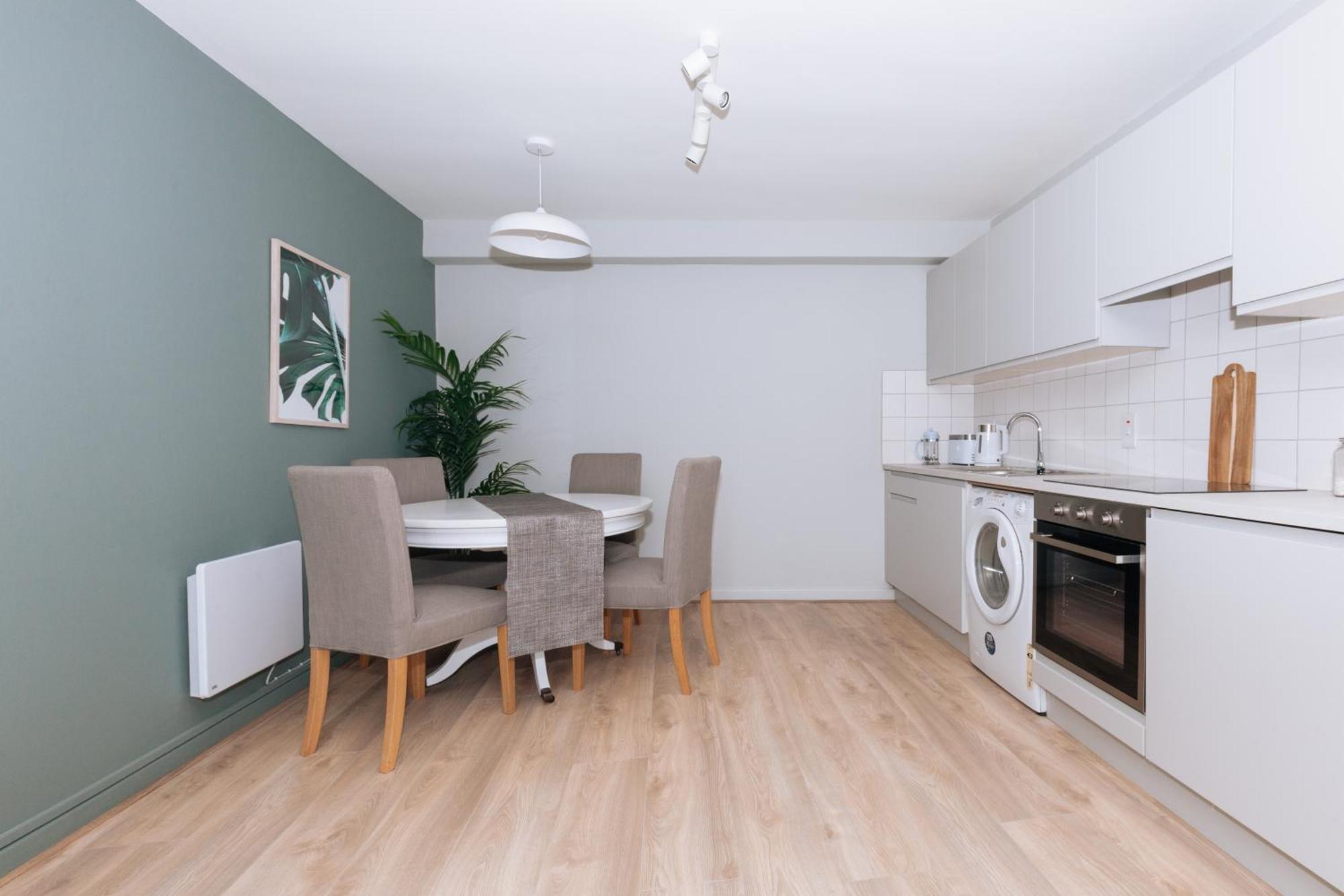 ダブリンRelaxing 1Bd Flat With A Roof Terrace - Portobelloアパートメント エクステリア 写真
